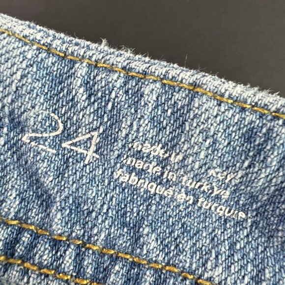 Pilcro Jean Women 27x27* Adi Mid Rise Flare Crop Light Blue Raw Hem Denim Tag 24 - Picture 8 of 16